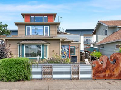 923 SW 50th St, Lincoln City, OR, 97367