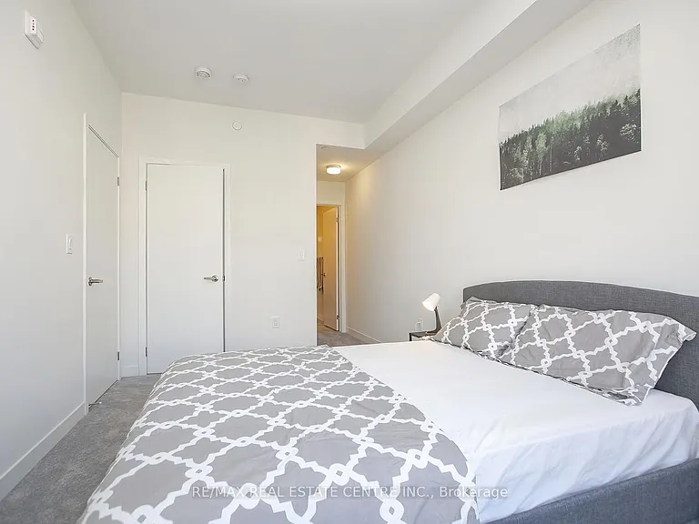 3556 Colonial Dr #4 — Photo 21