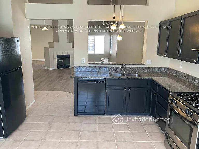 1629 Palmae Way — Photo 5