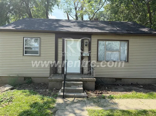 228 Delaware Ave, Danville, IL 61832