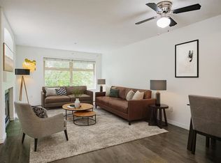 15210 Guildford Dr #307, Surrey, BC V3R 0X7