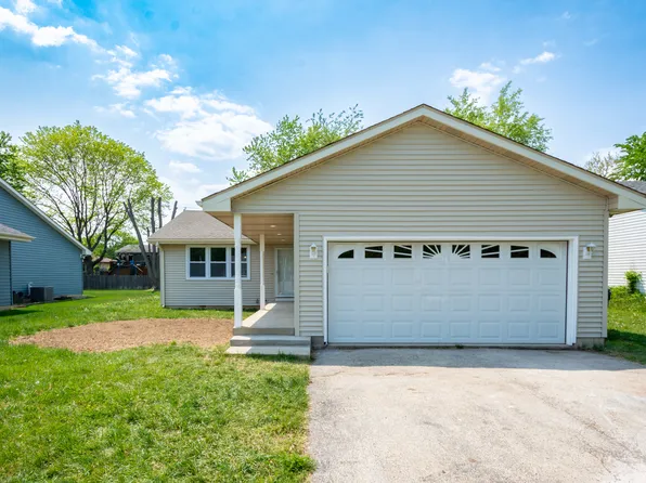 38342 N Manor Ave, Beach Park, IL 60087