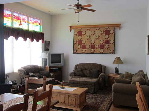 Living Area Vaulted Ceilings