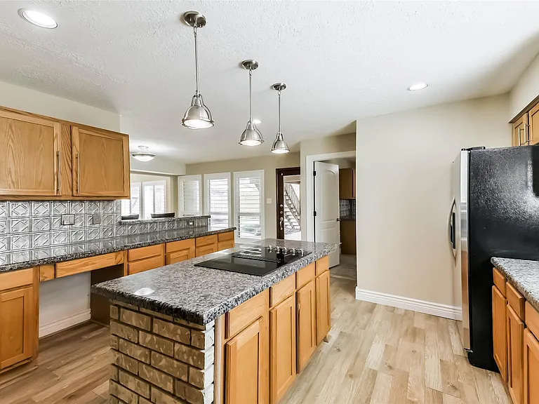 3911 Cherry Forest Dr — Photo 14