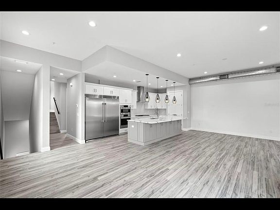 3rd image of 126 9th St E