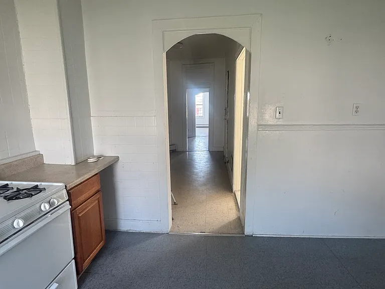 718 Grand St #3 — Photo 6