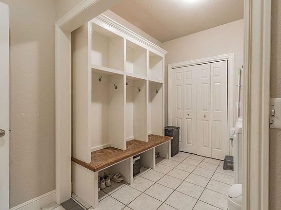 4th image of 1709 S 42nd St