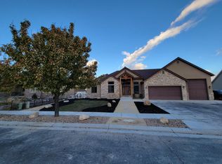 4084 S Sandpiper Ln, Saratoga Springs, UT 84045