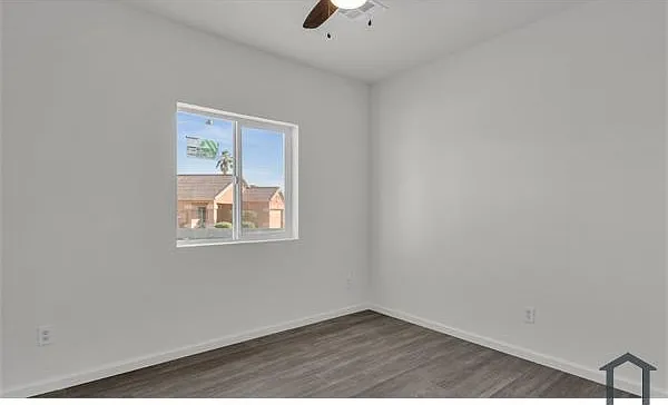 220 4th Ave E #1 — Photo 8