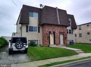 216 Winona Ave, Holmes, PA 19043