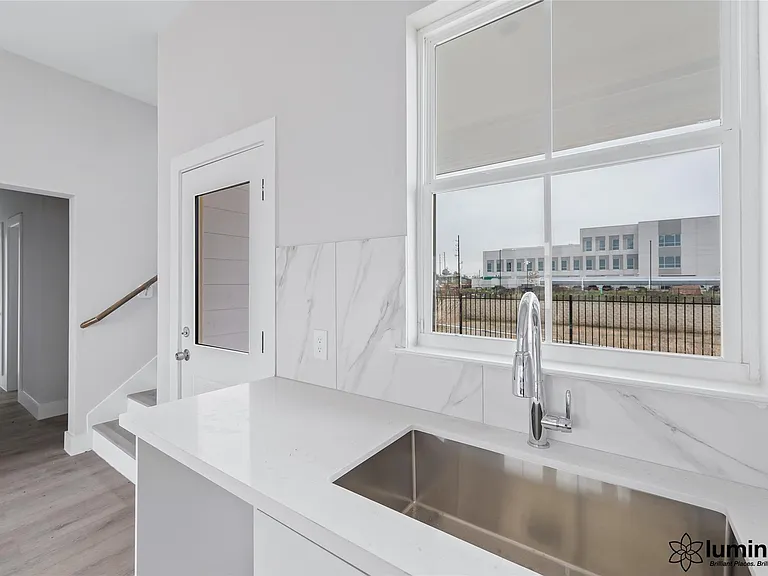 6702 Metro Blvd #3 — Photo 7