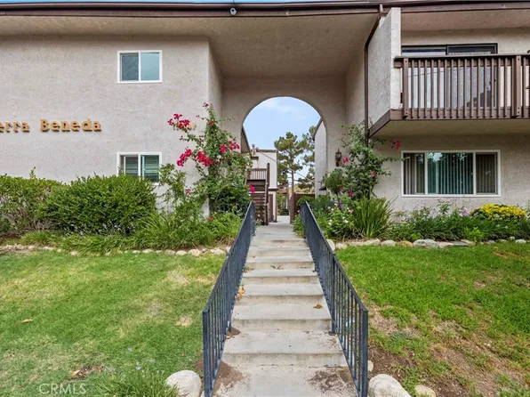 17847 Beneda Ln APT 13, Santa Clarita, CA 91351