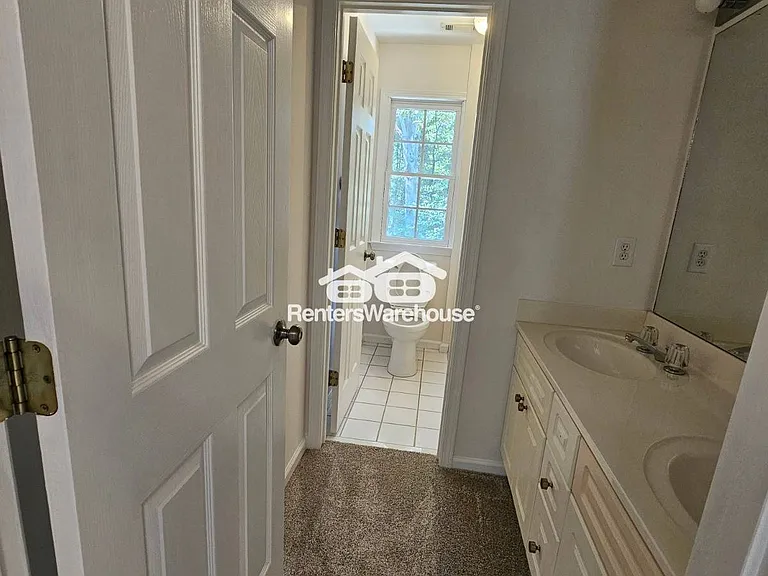 2530 Wellsley Ln — Photo 36