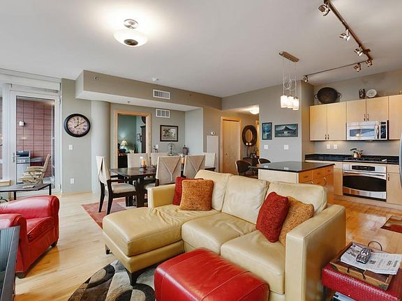 3rd image of 215 10th Ave S Unit 626