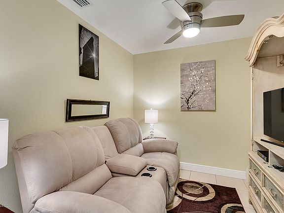 5th image of 2622 Forest Dr Unit 1