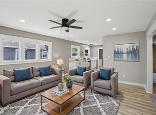 816 W 5th St, Ottawa, KS 66067