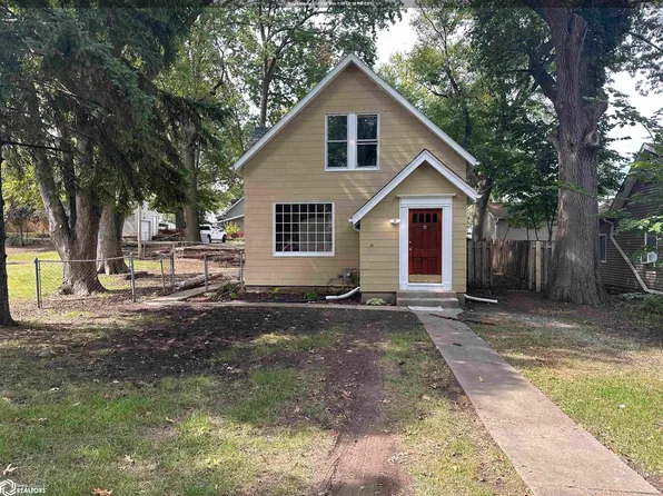 515 S Starr Ave, Burlington, IA 52601