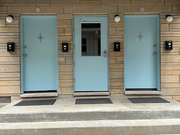 2nd image of 415 N Dunn St #3834