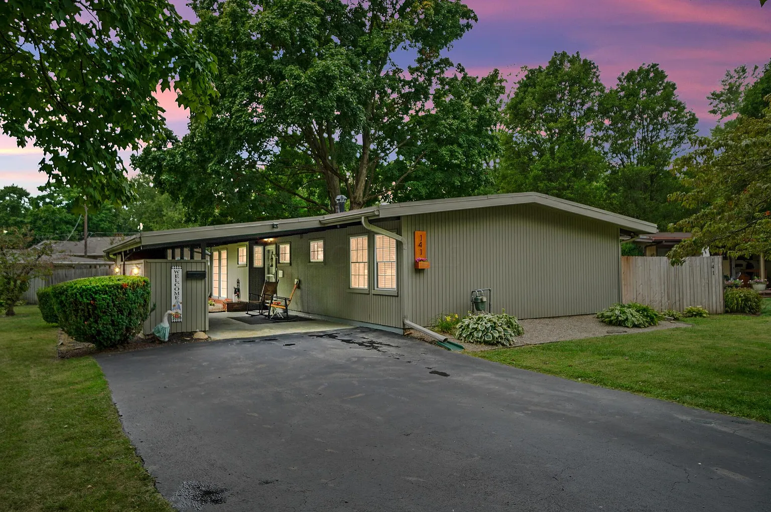 141 Jahn Dr photo 1