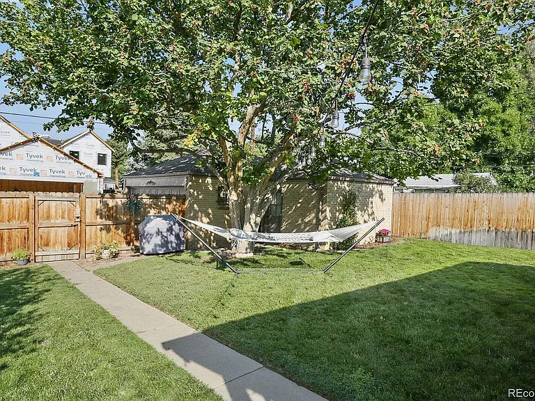 1223 Forest St — Photo 17
