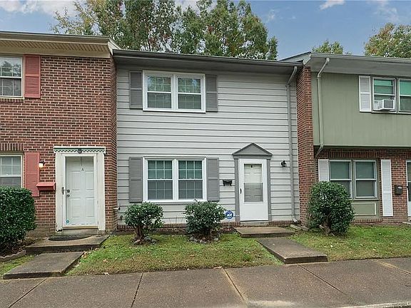 2nd image of 410 Savage Dr Unit B