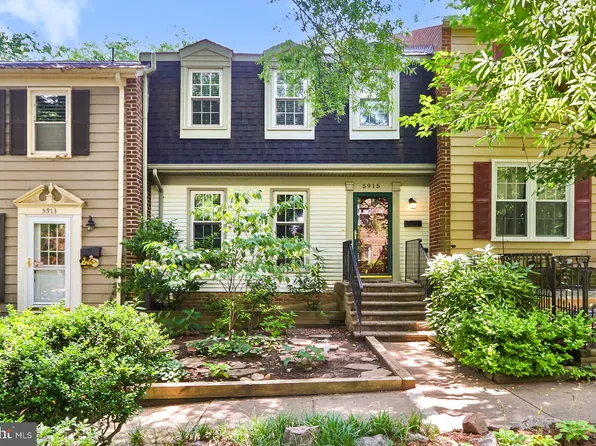 5915 Berkshire Ct, Alexandria, VA 22303