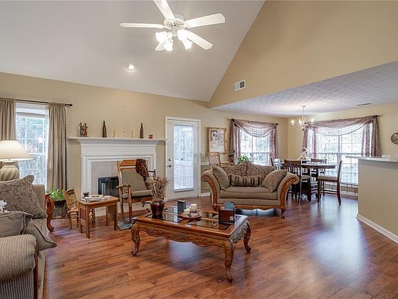 4th image of 4218 David Austin Ct