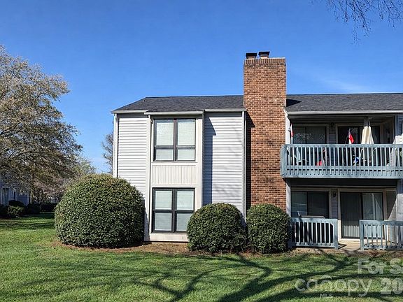 3rd image of 11027 Harrowfield Rd