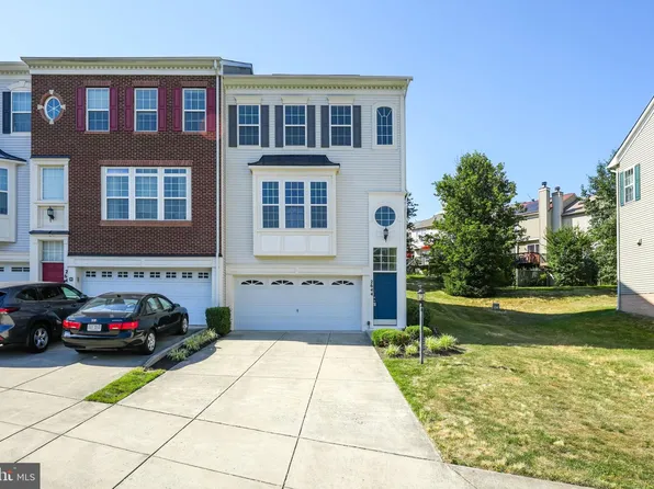 2644 Glenriver Way, Woodbridge, VA 22191