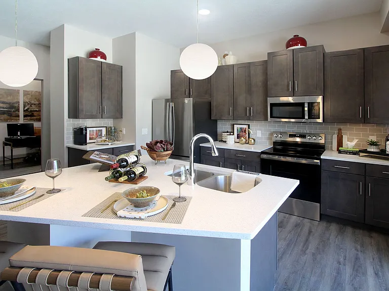 Notting Hill Apartments — Photo 1