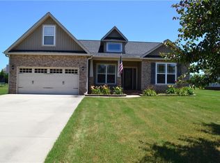 1004 Drakes Xing, Anderson, SC 29625