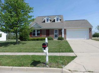 1935 Springwood Dr, Piqua, OH 45356