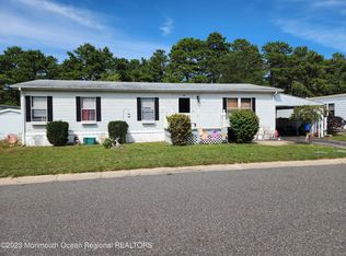 46 Eagle Dr, Whiting, NJ 08759