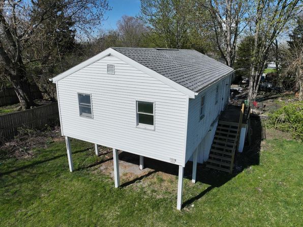 1807 Harrison St, Sandusky, OH 44870