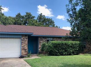 818 Rio Grande Ln, Bryan, TX 77801