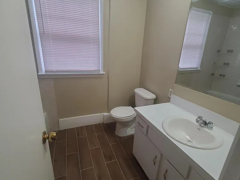 3220 Herschel St #2 — Photo 9