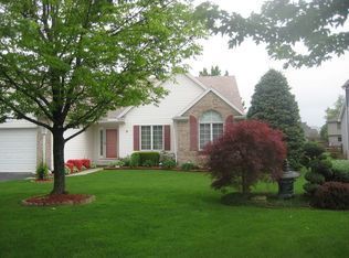 7193 W Lake Dr, Perrysburg, OH 43551