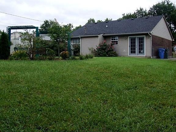 4th image of 460 Fox Harbour Dr