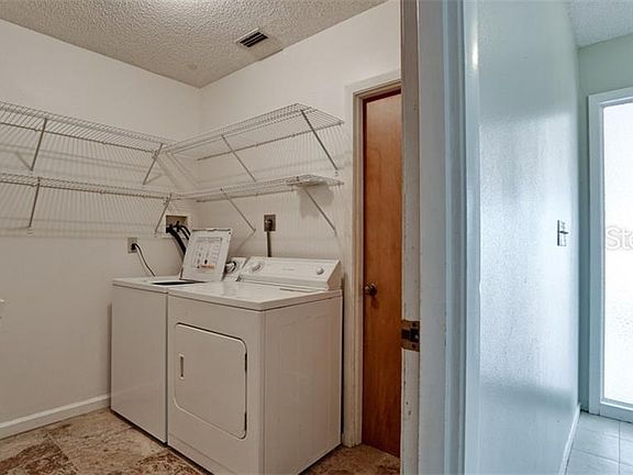 5th image of 316 Matisse Cir