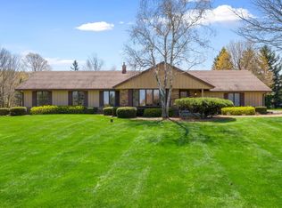 1822 Longfield Ln, Richfield, WI 53076
