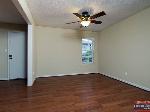 2nd image of 902 Chapel Creek Dr