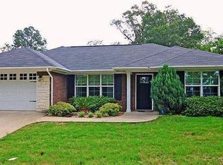 407 N Boyd St, Lindale, TX 75771