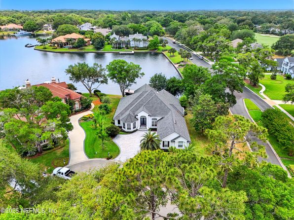 13600 Emerald Cove Ct