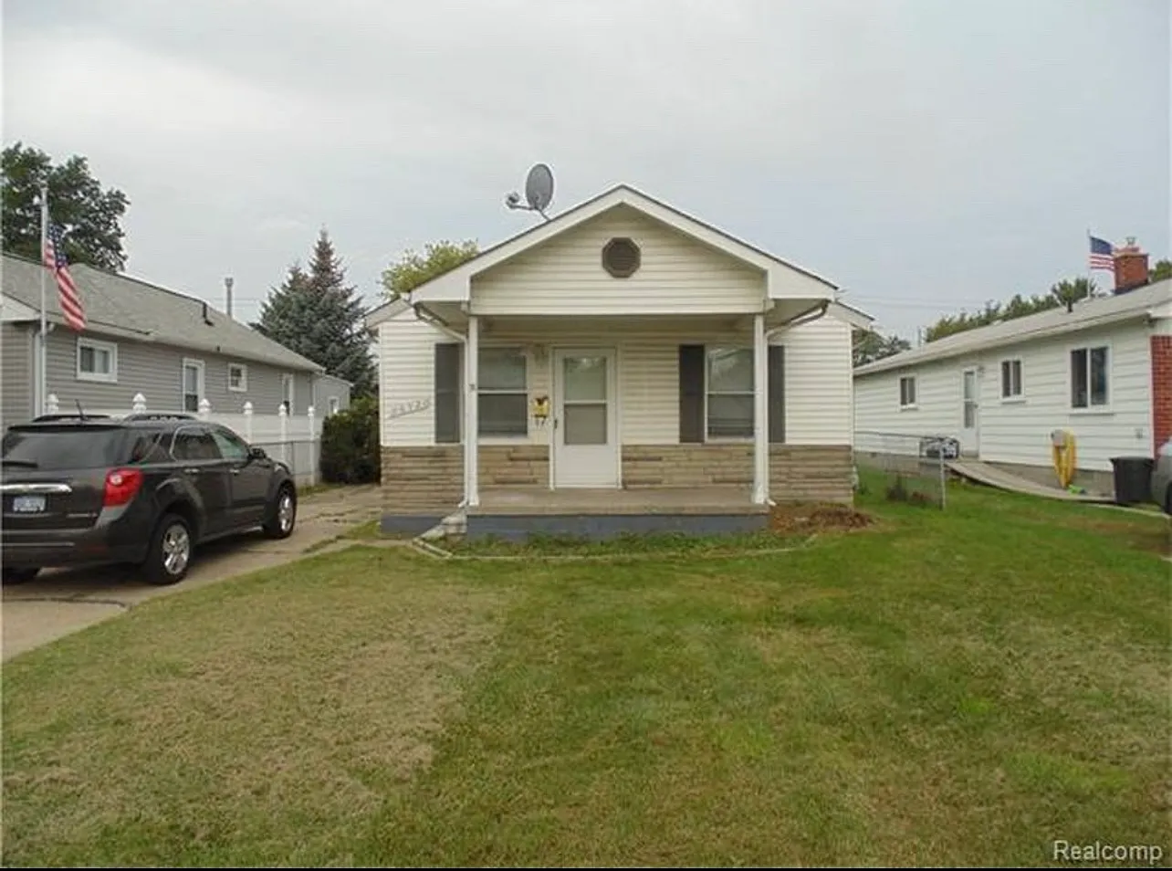 2 bed, 750 sqft, $1,300 — Photo 1