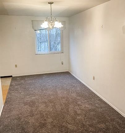 5th image of 806 & 808 Westbury Rd