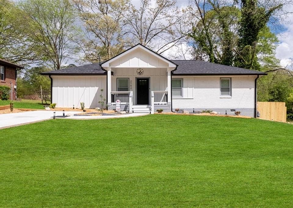 1st image of 2792 Horse Shoe Dr