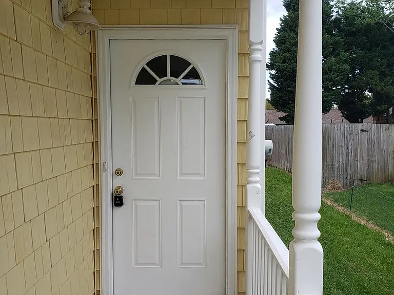 8129 Redmon Rd #B — Photo 21