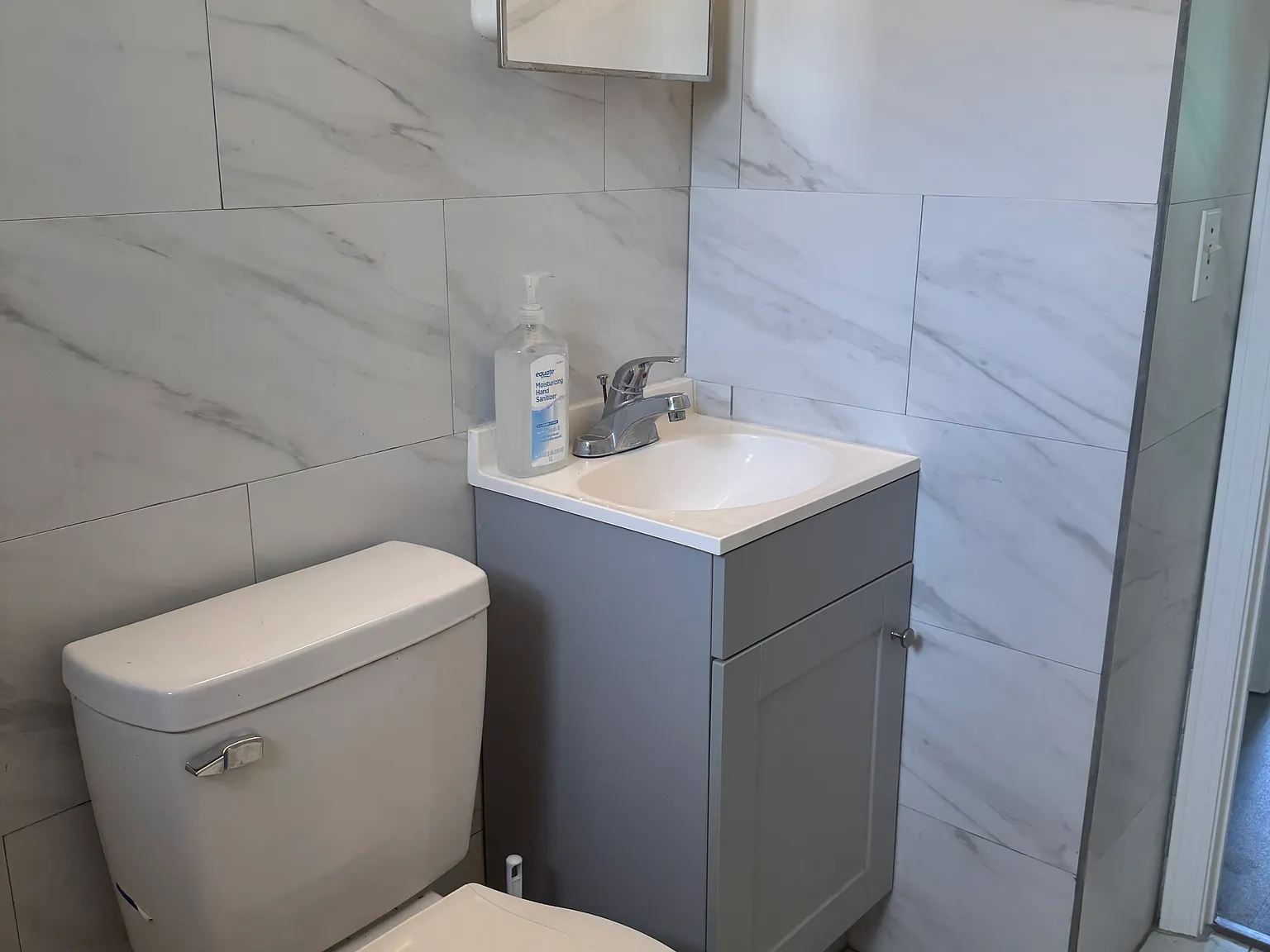 3 bed, 864 sqft, $1,400 — Photo 3