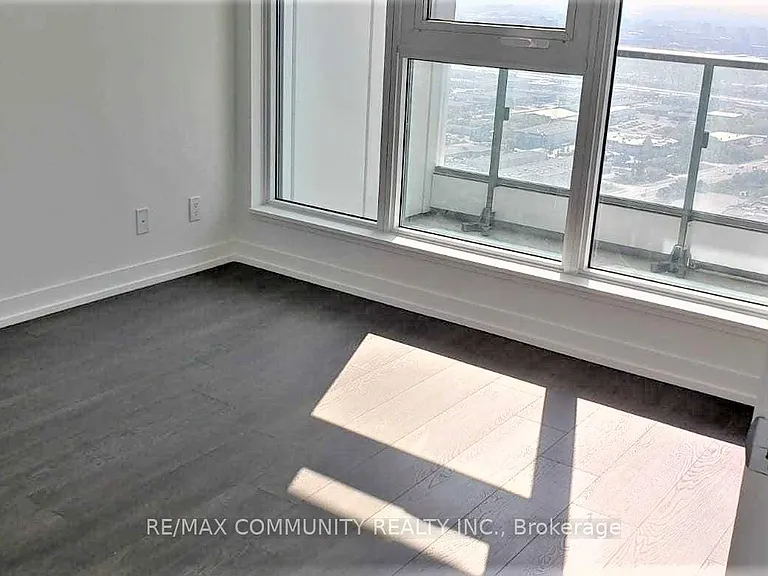 898 Portage Pkwy #4705 — Photo 7