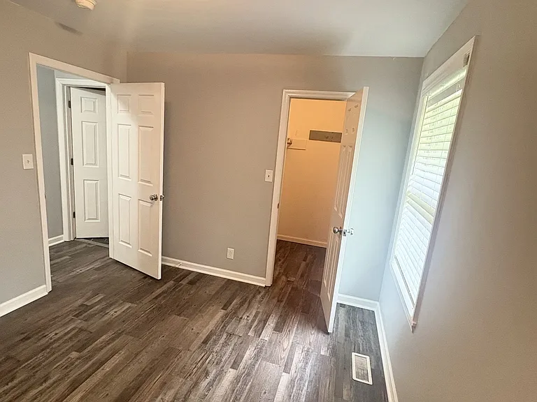 1015 Morriswood Ct — Photo 7